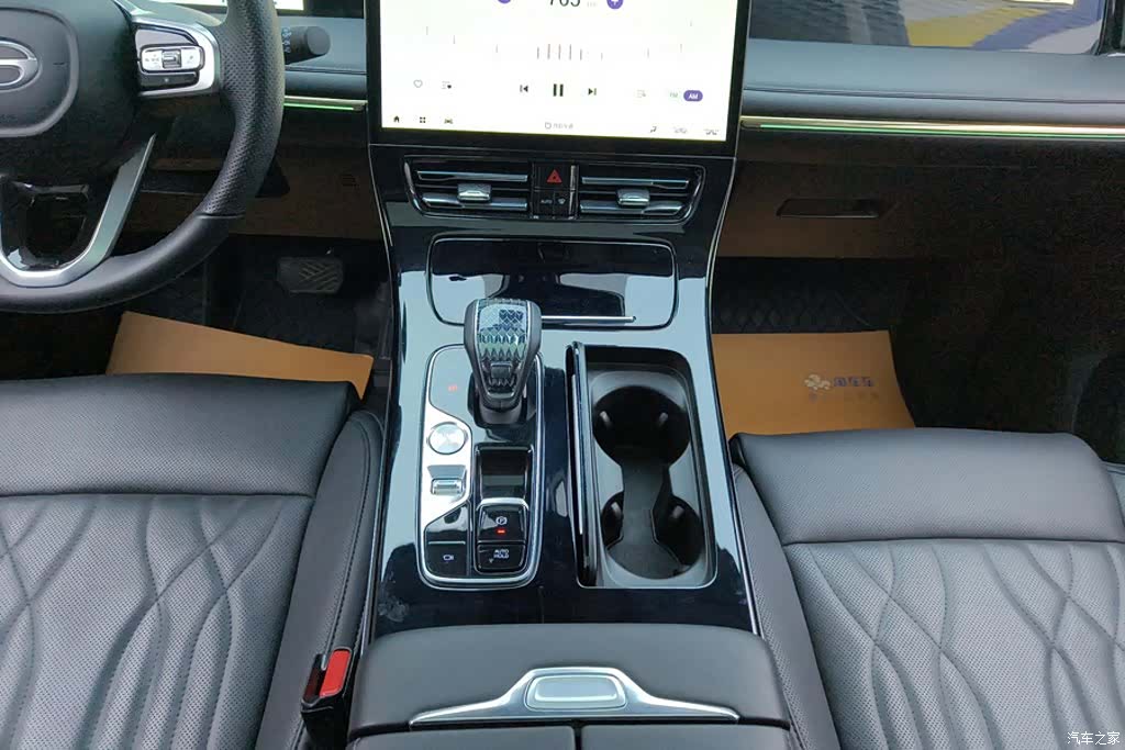 Trumpchi M8, 2023 16