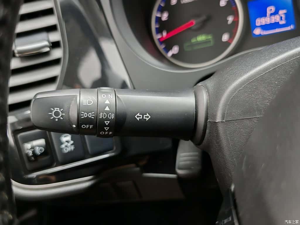 Mitsubishi Outlander, 2018 21
