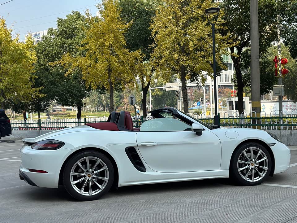 Porsche 718