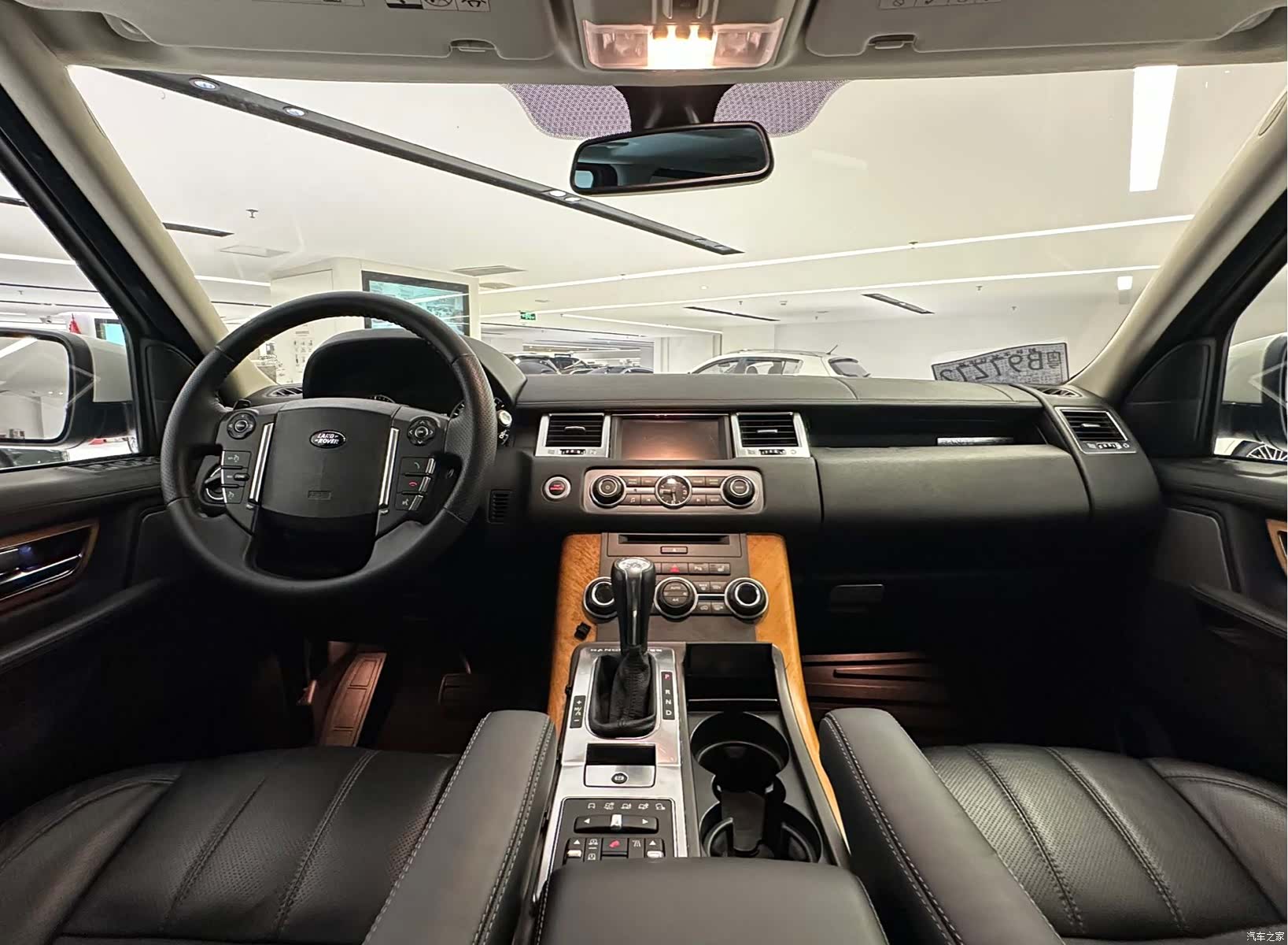 Land Rover Range Rover, 2012 12