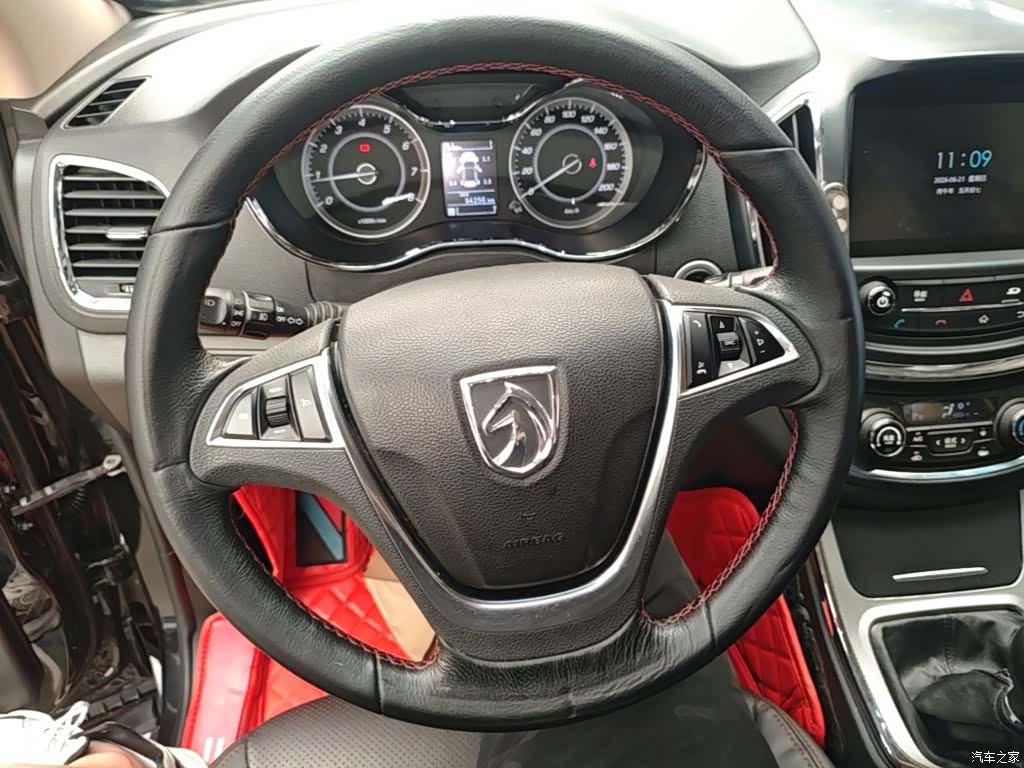 Wuling 560, 2016 11
