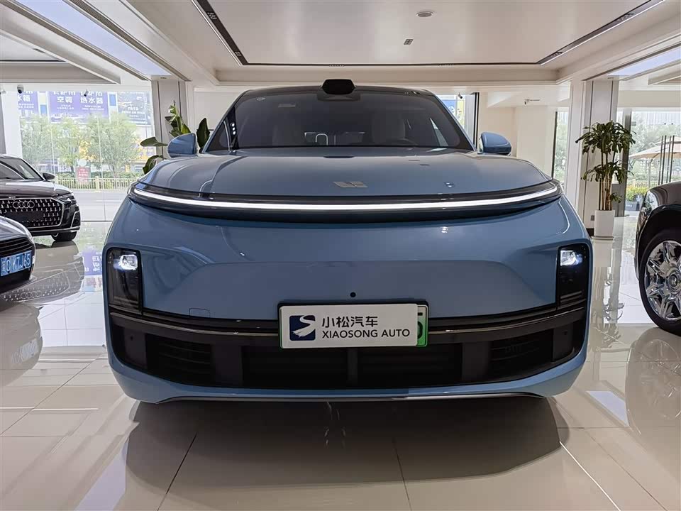 Li Auto Ideal L8