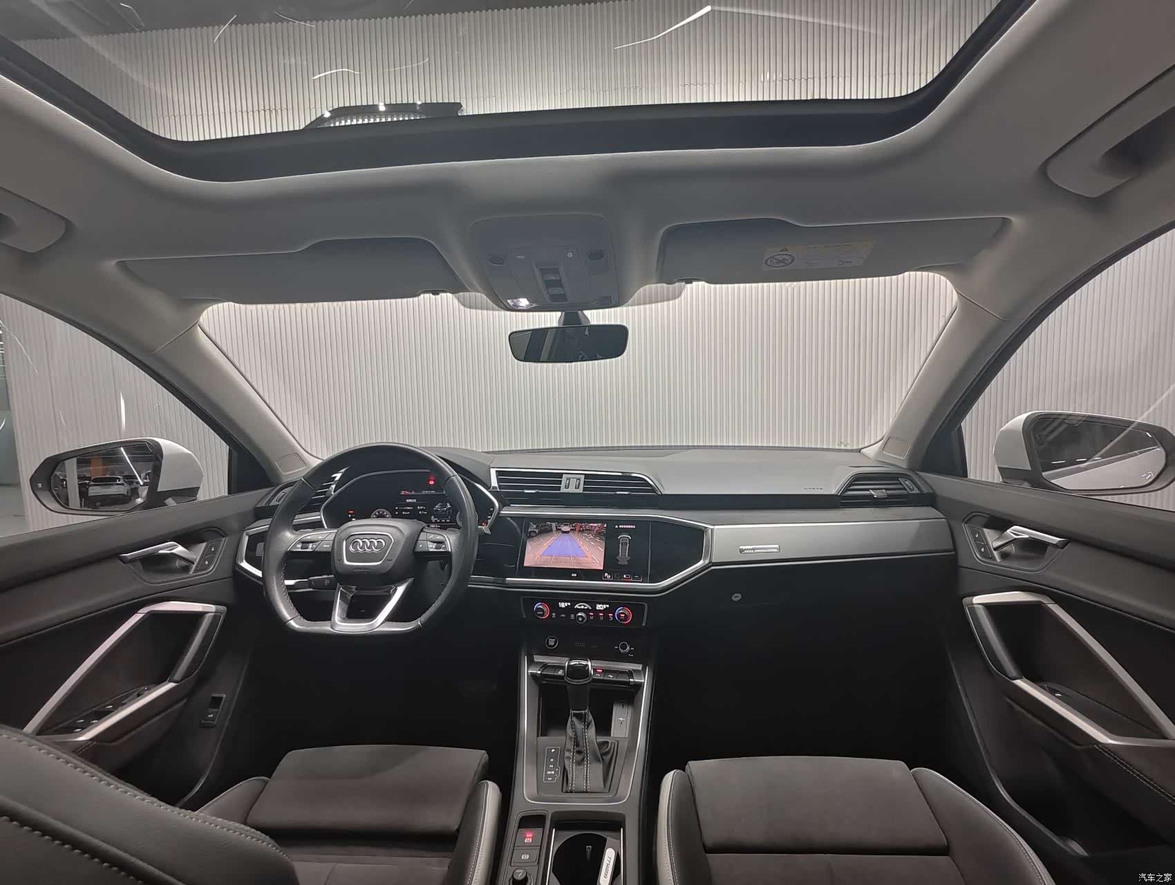 Audi Q3, 2022 21