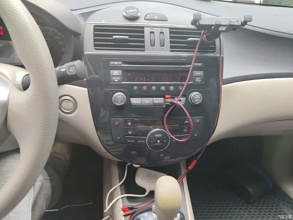 Nissan Tiida, 2014 6