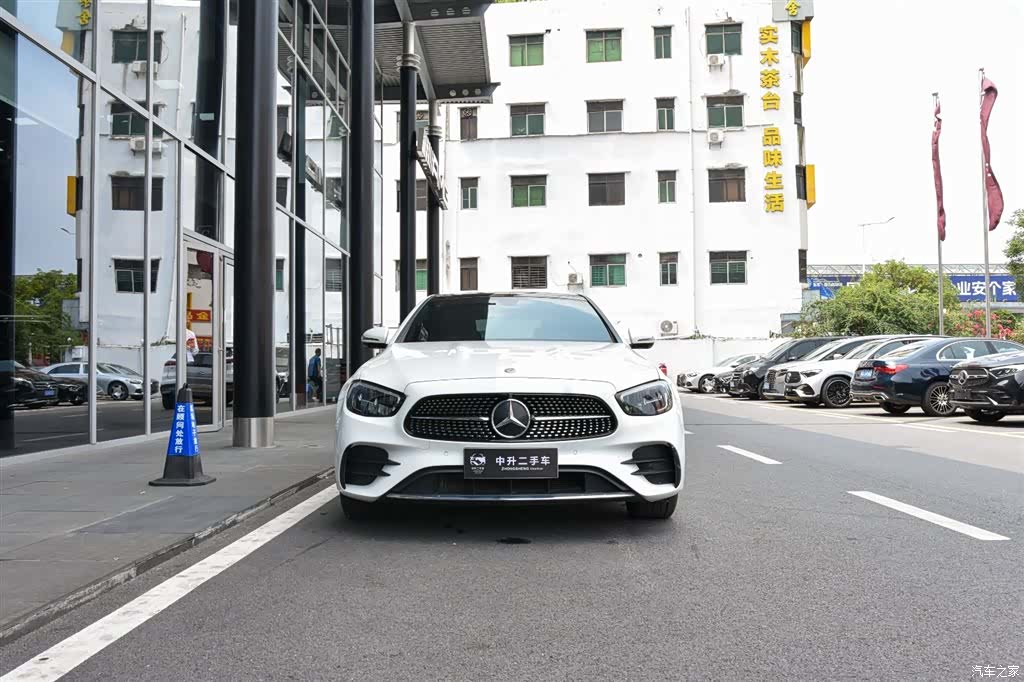 Mercedes-Benz E-Class, 2022 2