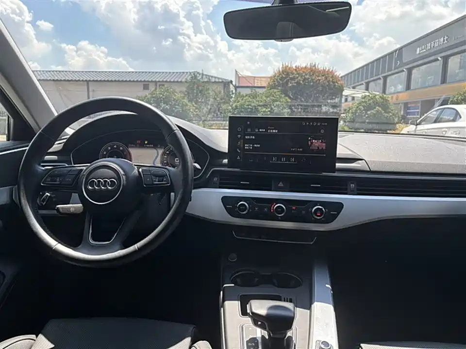 Audi A4L
