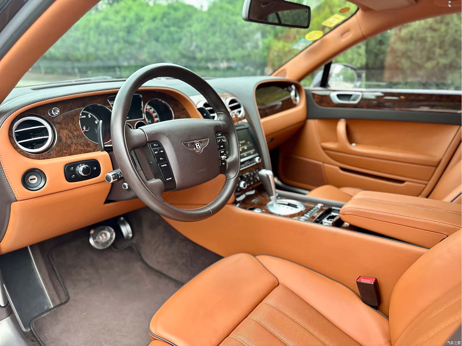 Bentley Flying Spur, 2012 16