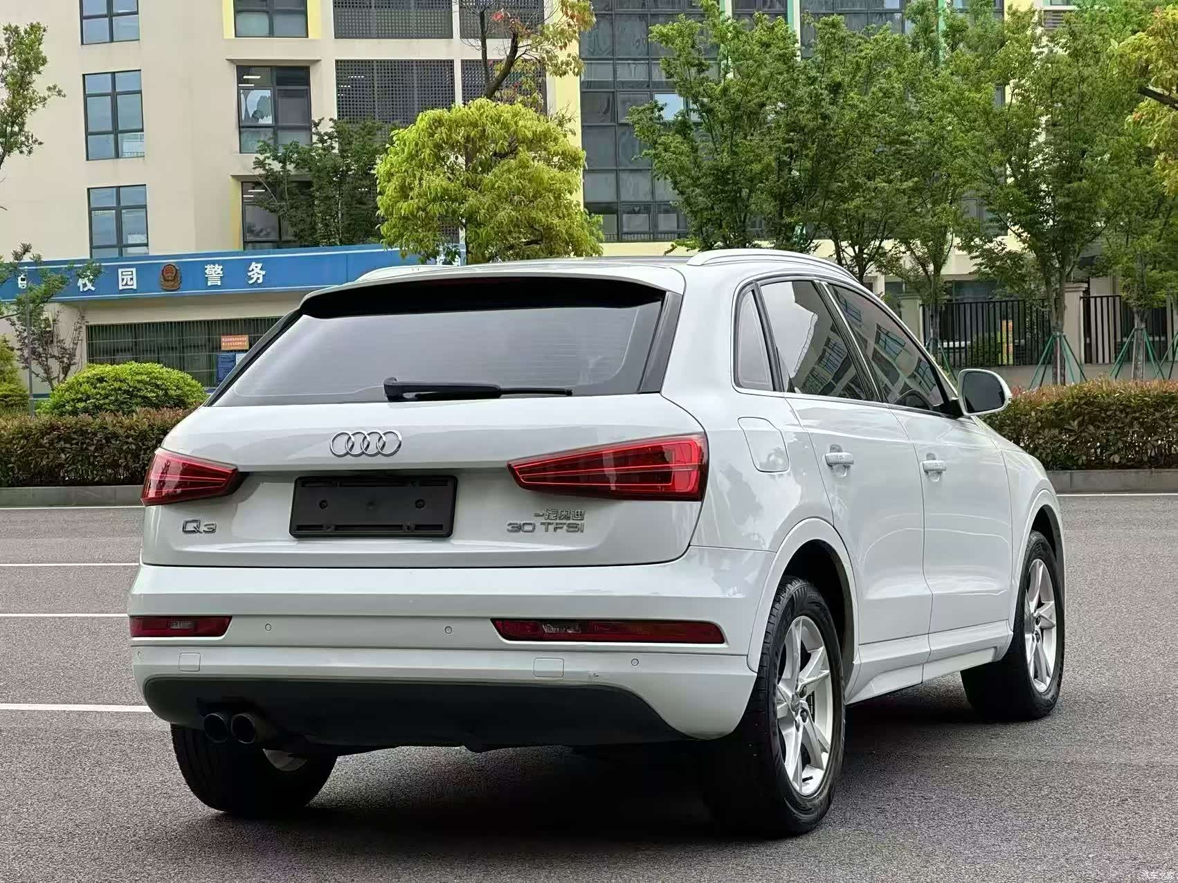 Audi Q3, 2017 4