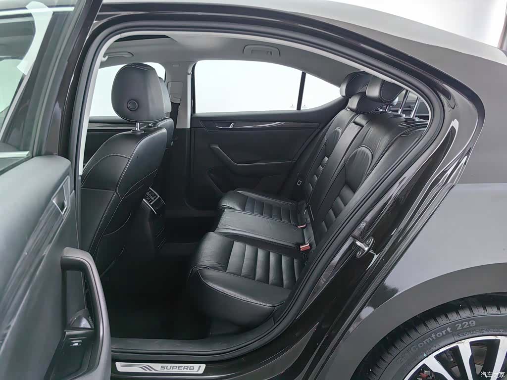 Skoda Superb, 2017 15