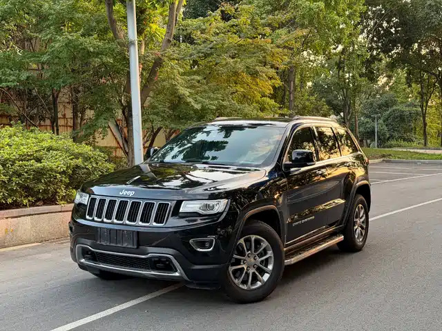 Jeep Grand Cherokee 2014 — купить из Китая под заказ