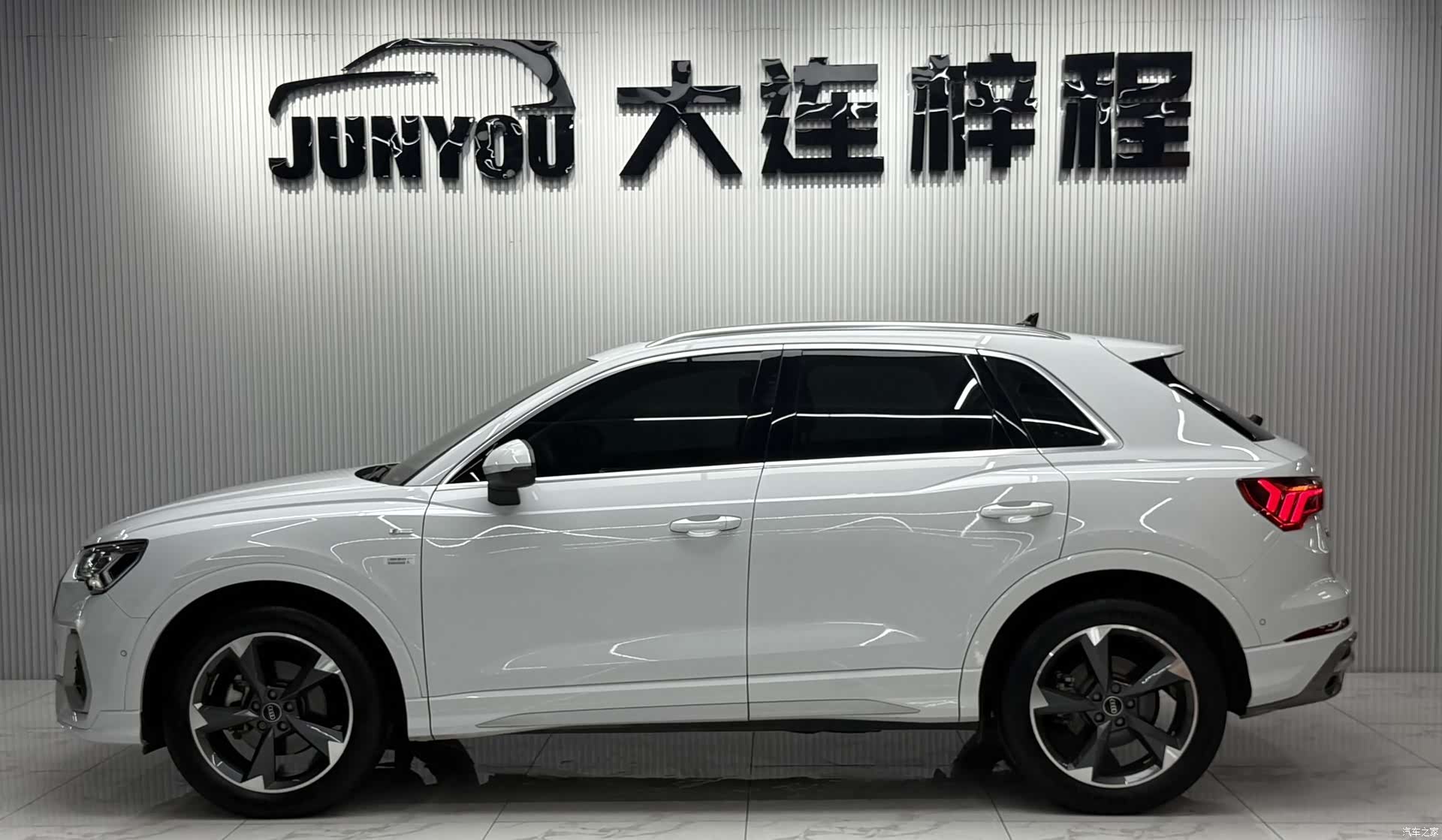 Audi Q3, 2023 7
