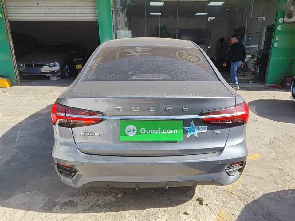 Roewe i5