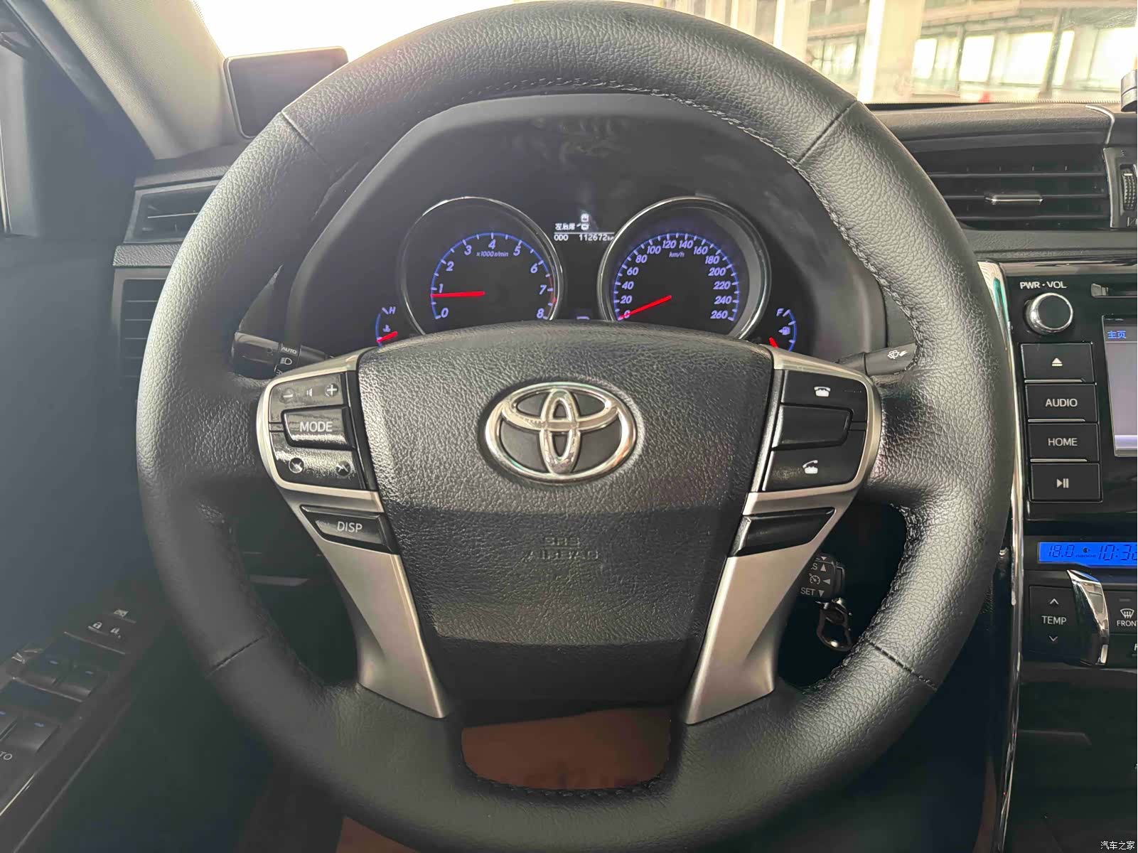 Toyota 2.5V, 2015 7