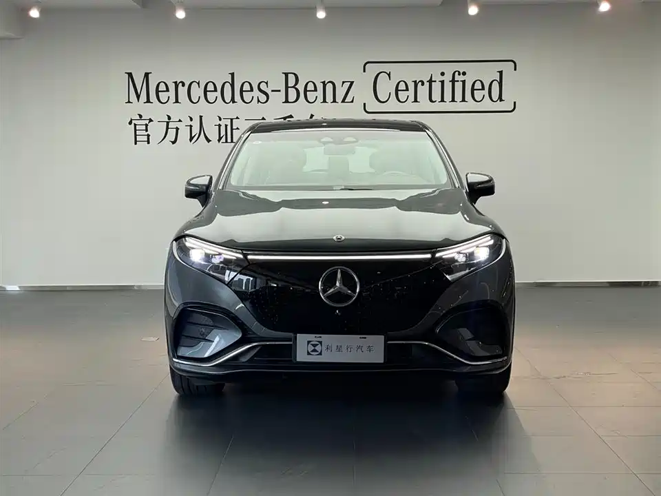 Mercedes-Benz EQS SUV