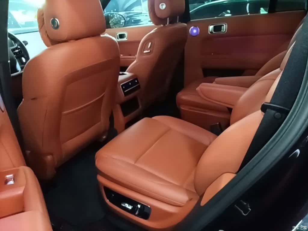 Li Auto L8, 2024 17