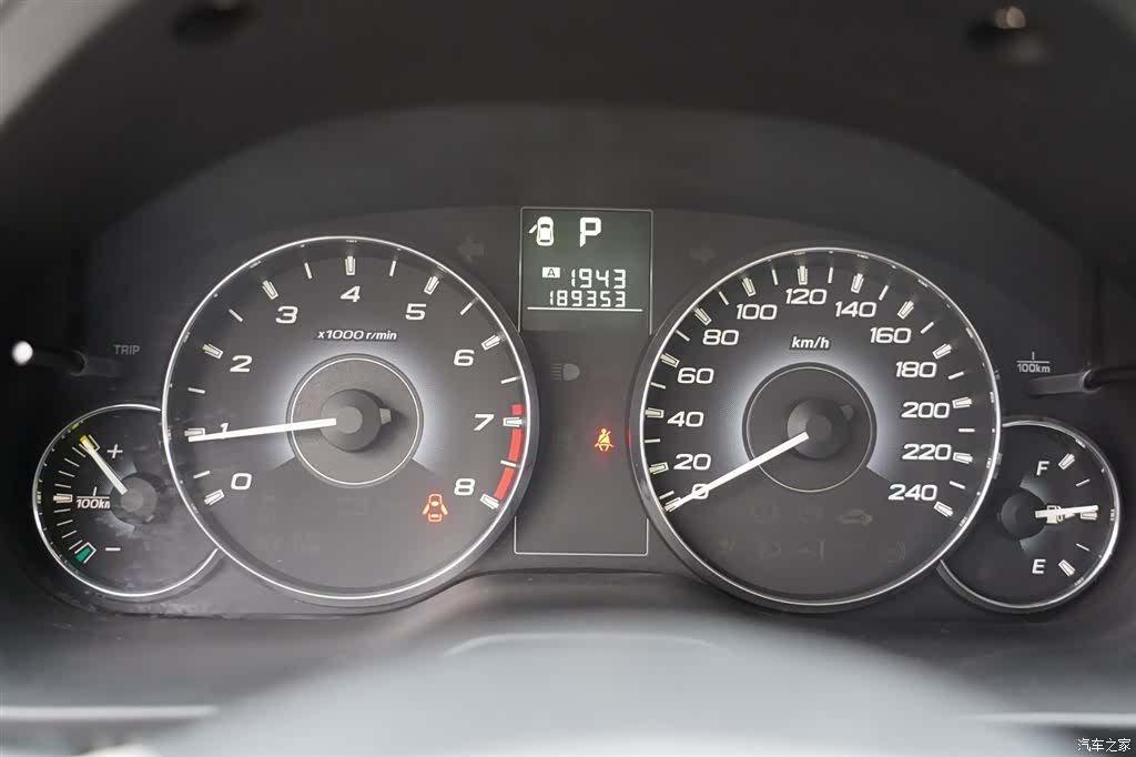 Subaru Legacy, 2011 45