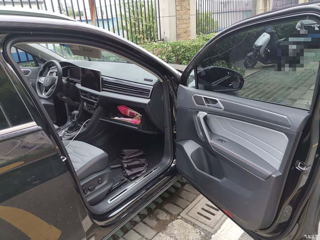 Volkswagen Tiguan, 2023 21
