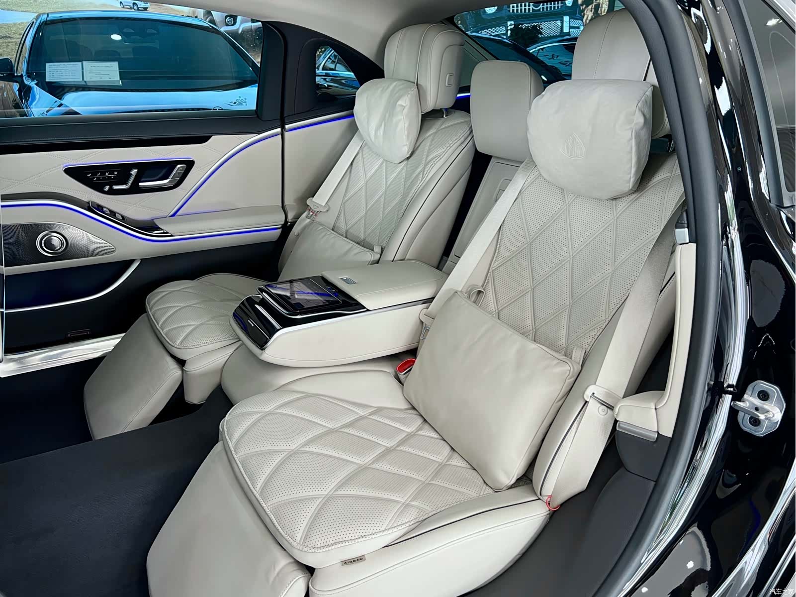 Maybach S-Class, 2024 11