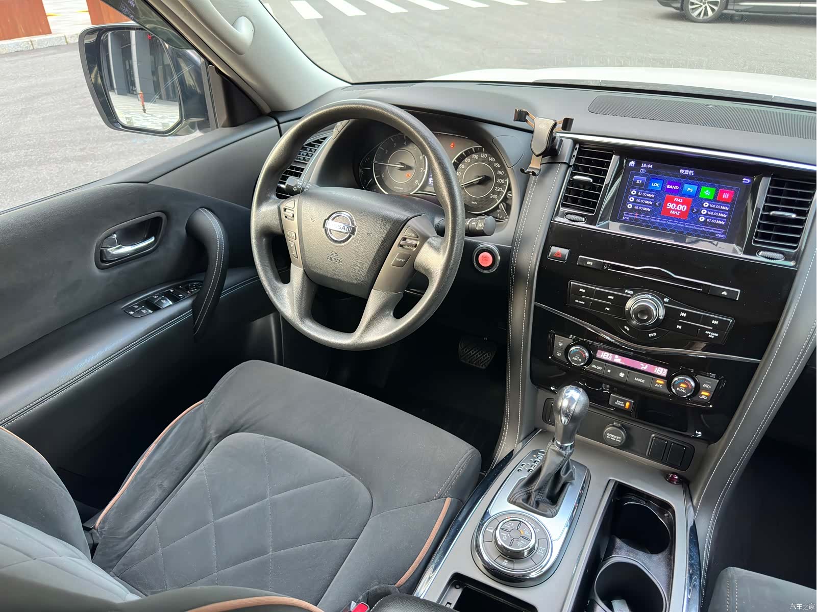 Nissan Patrol, 2017 17