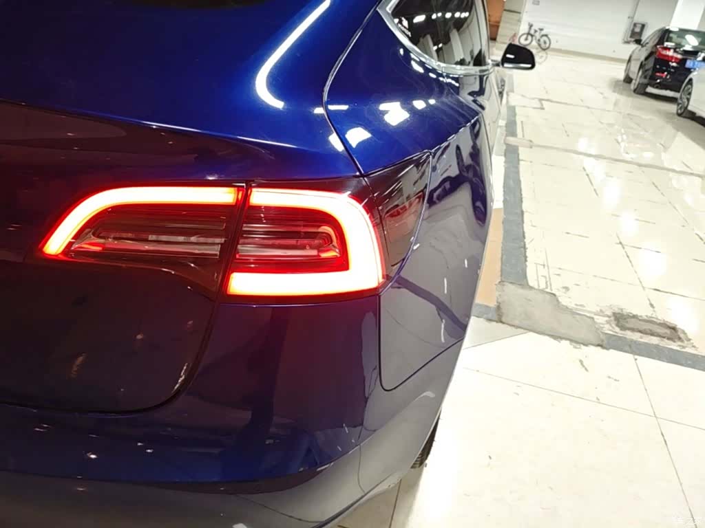 Tesla Model 3, 2019 8
