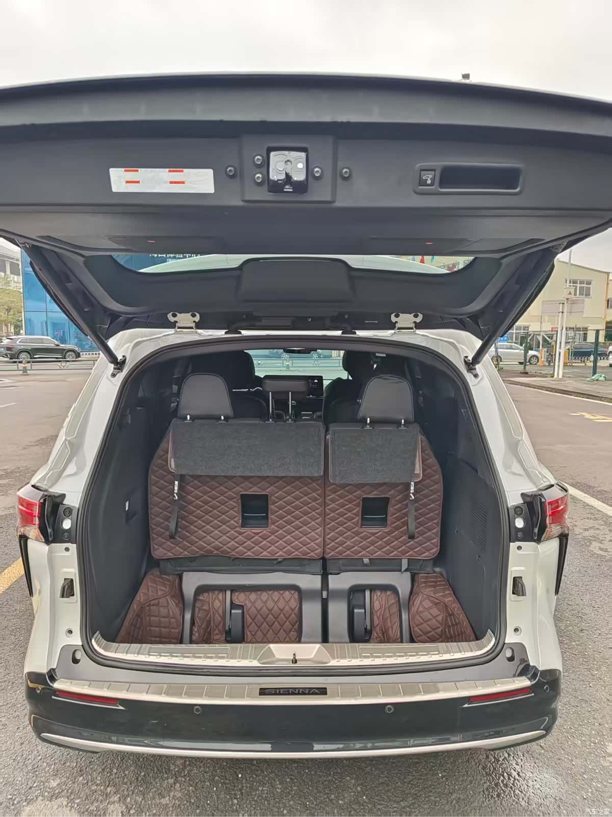 Toyota Sienna, 2025 15