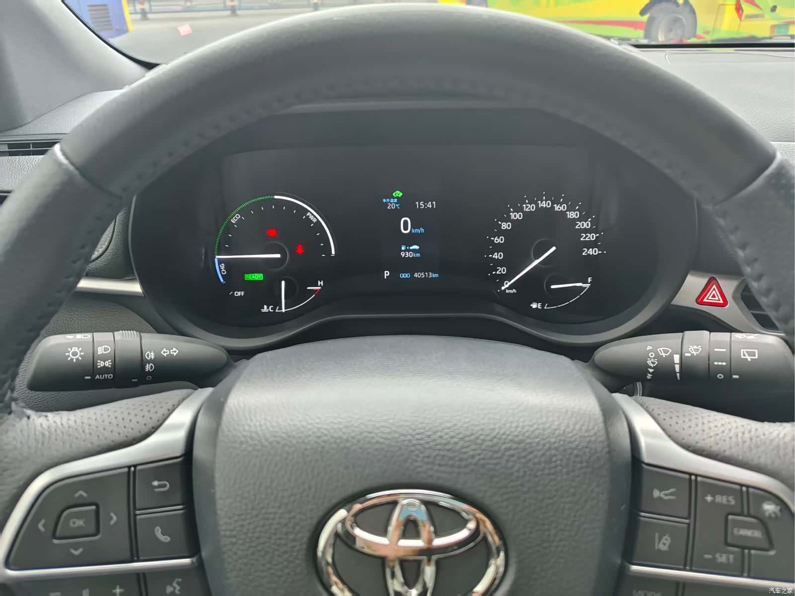 Toyota Sienna, 2025 11
