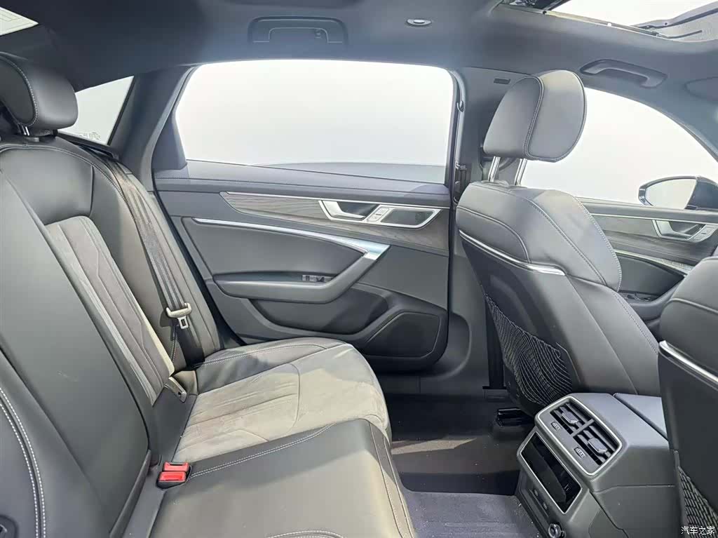 Audi A6L, 2025 7