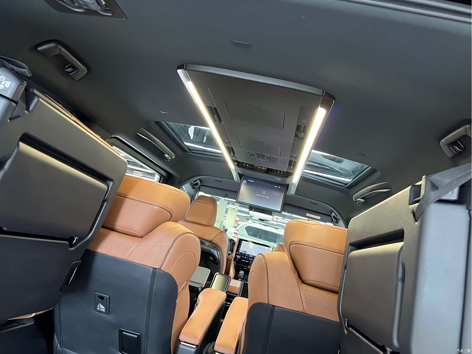 Toyota Vellfire, 2023 9