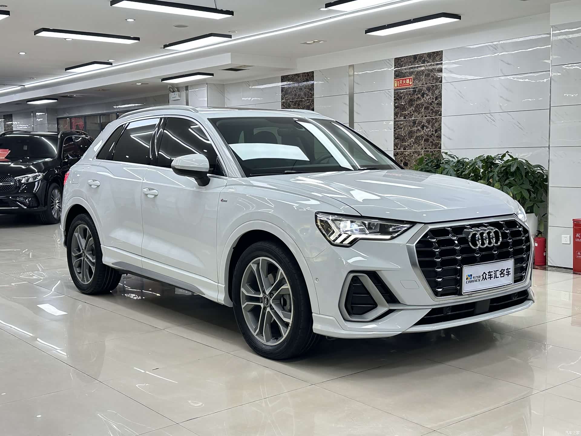 Audi Q3, 2023 3