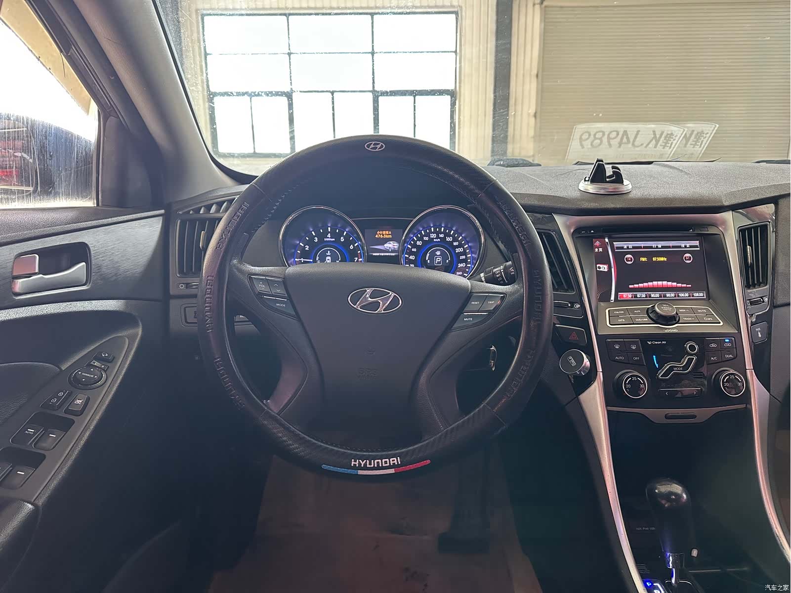 Hyundai Sonata, 2011 12