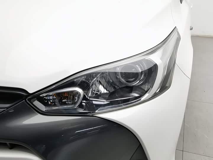 Toyota YARiS L Yaris L 2016 gai 1.3E МКПП mei dong ban