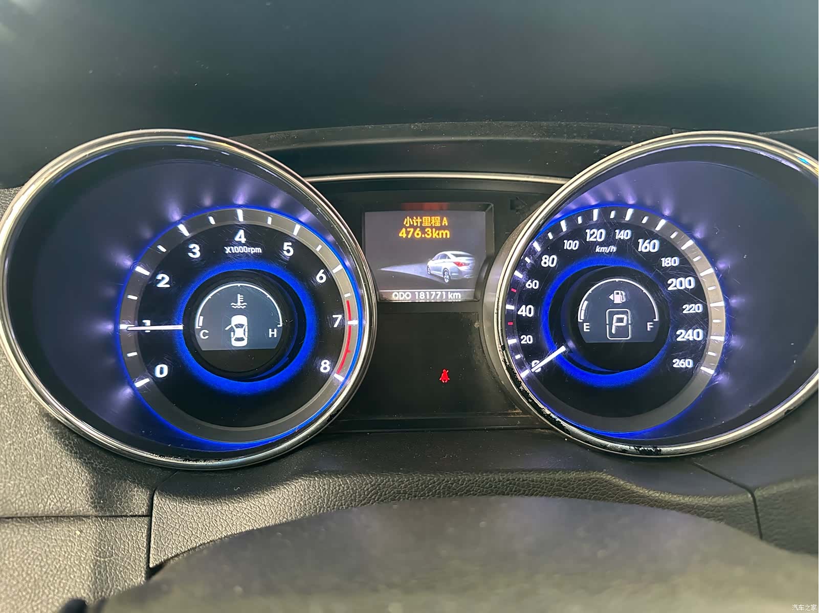Hyundai Sonata, 2011 15