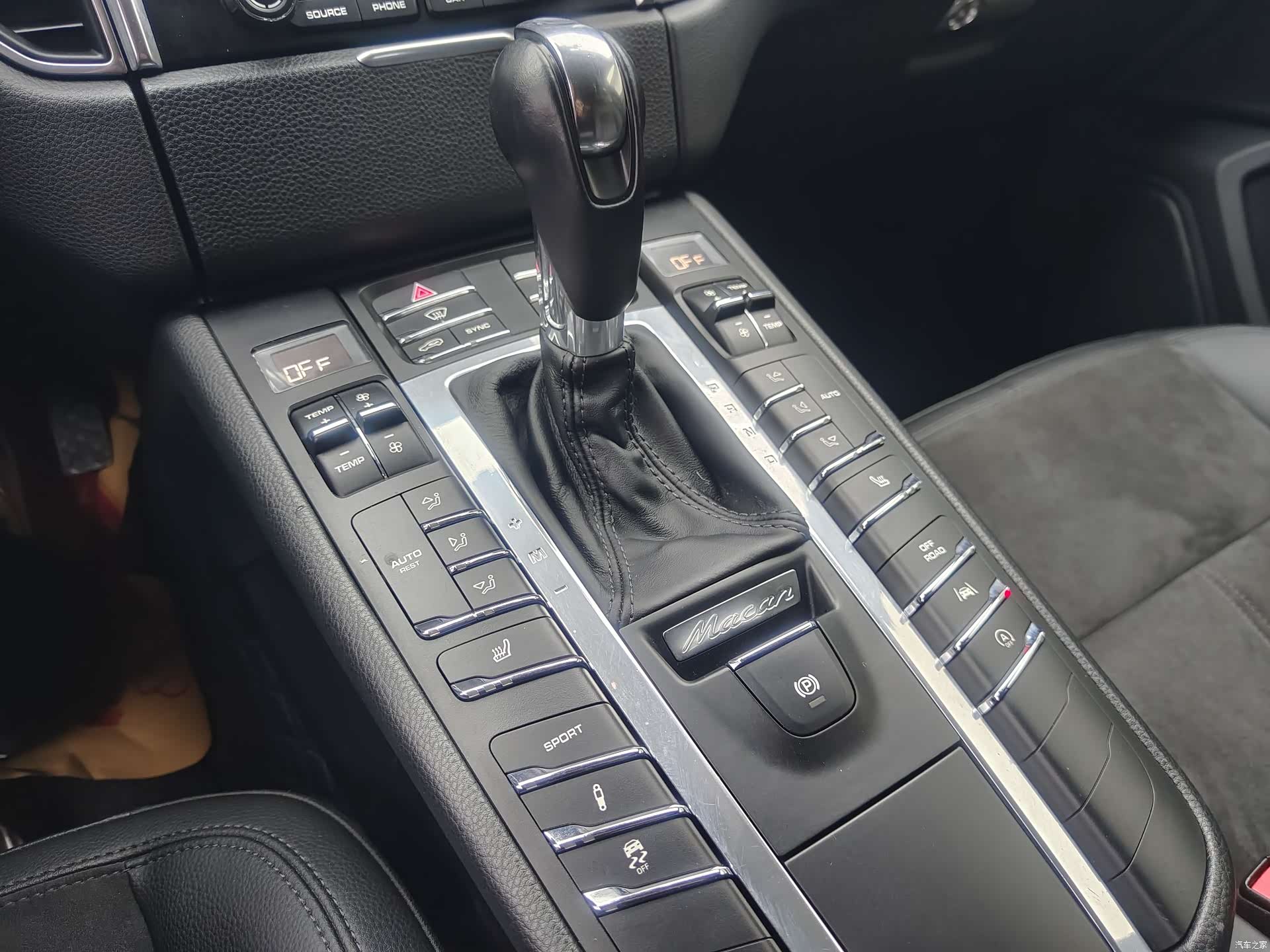 Porsche Macan, 2018 все фото