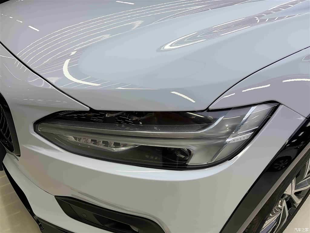 Volvo V90, 2021 17