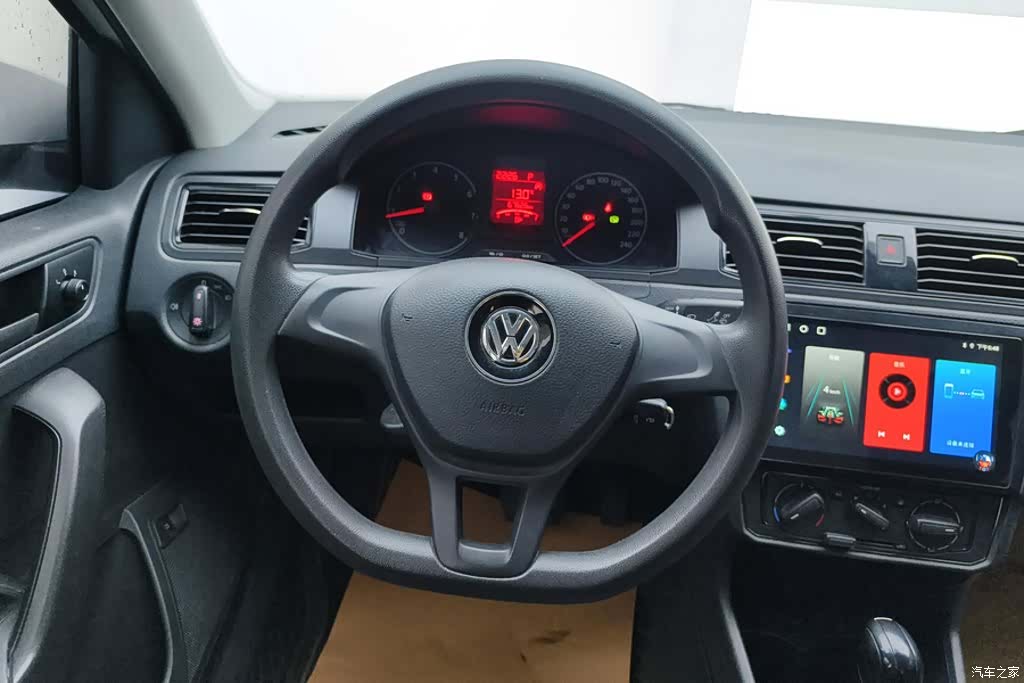 Volkswagen Santana, 2023 15