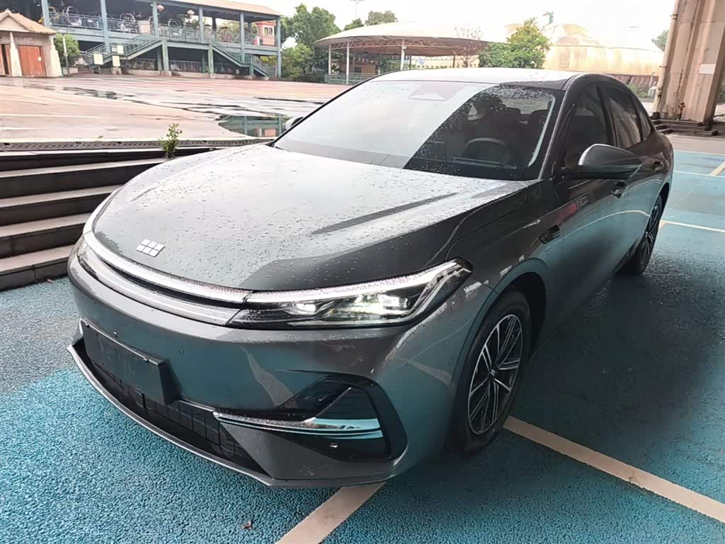 Geely Galaxy A7 EM