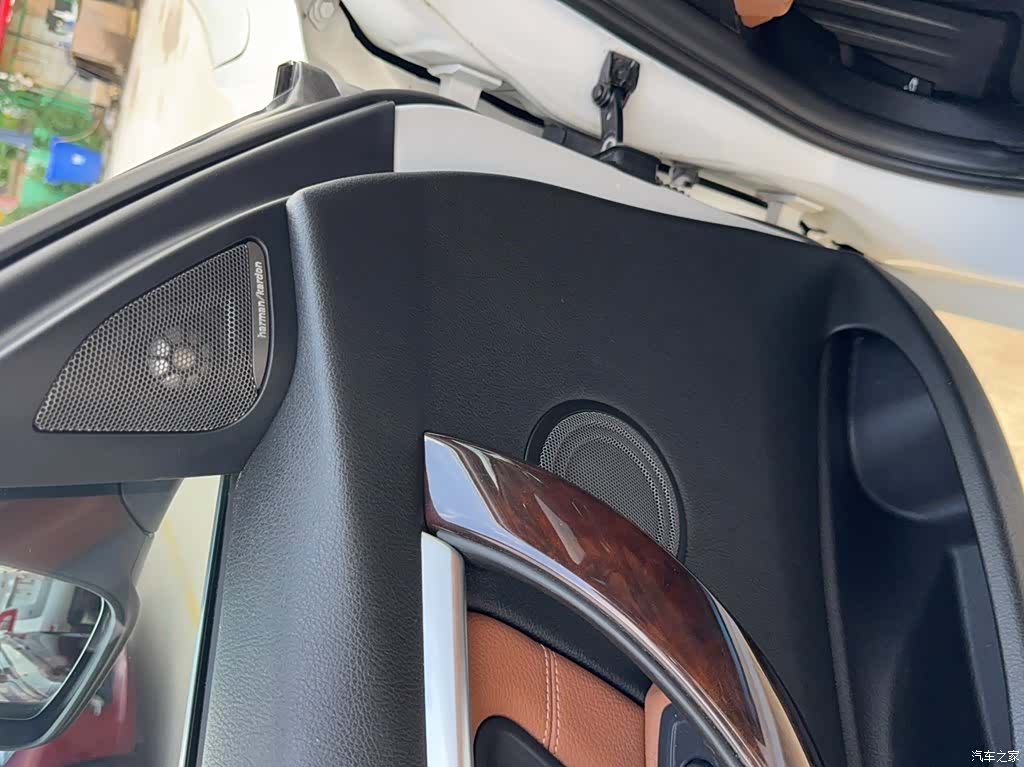 BMW 3 Series, 2016 11