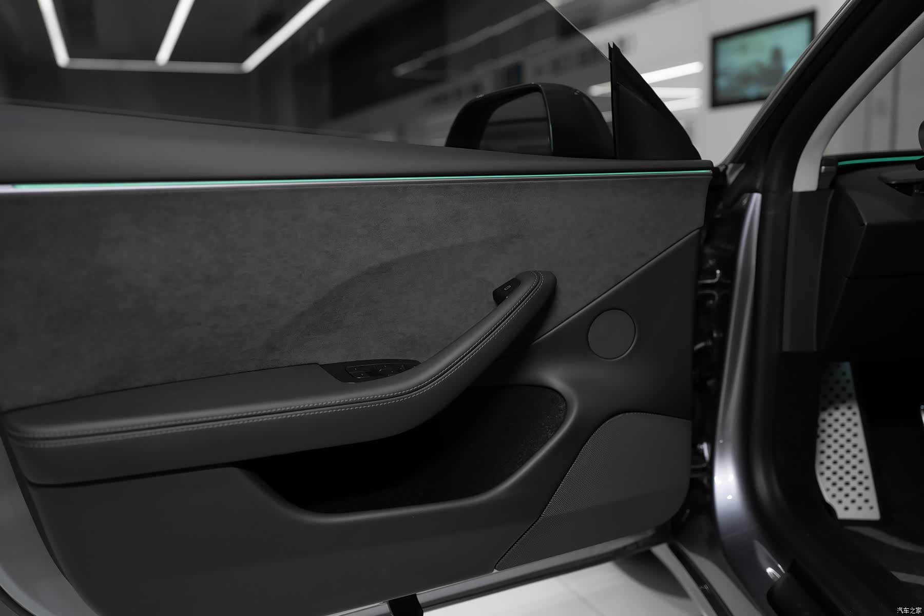 Tesla Model 3, 2025 все фото