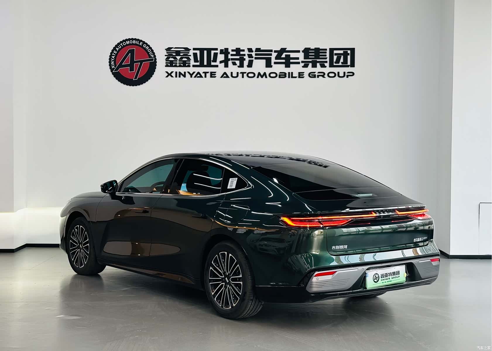 Geely 8, 2025 все фото