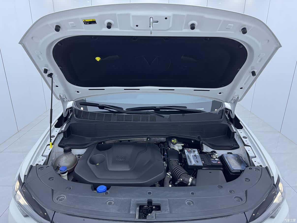 Changan CS35, 2023 11