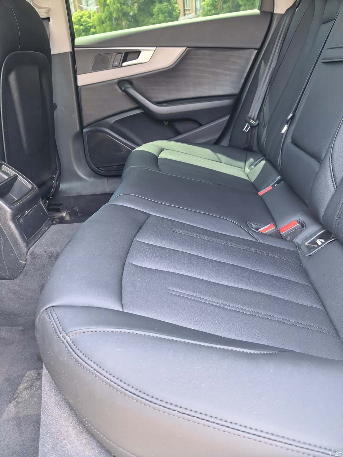 Audi A4L, 2018 6
