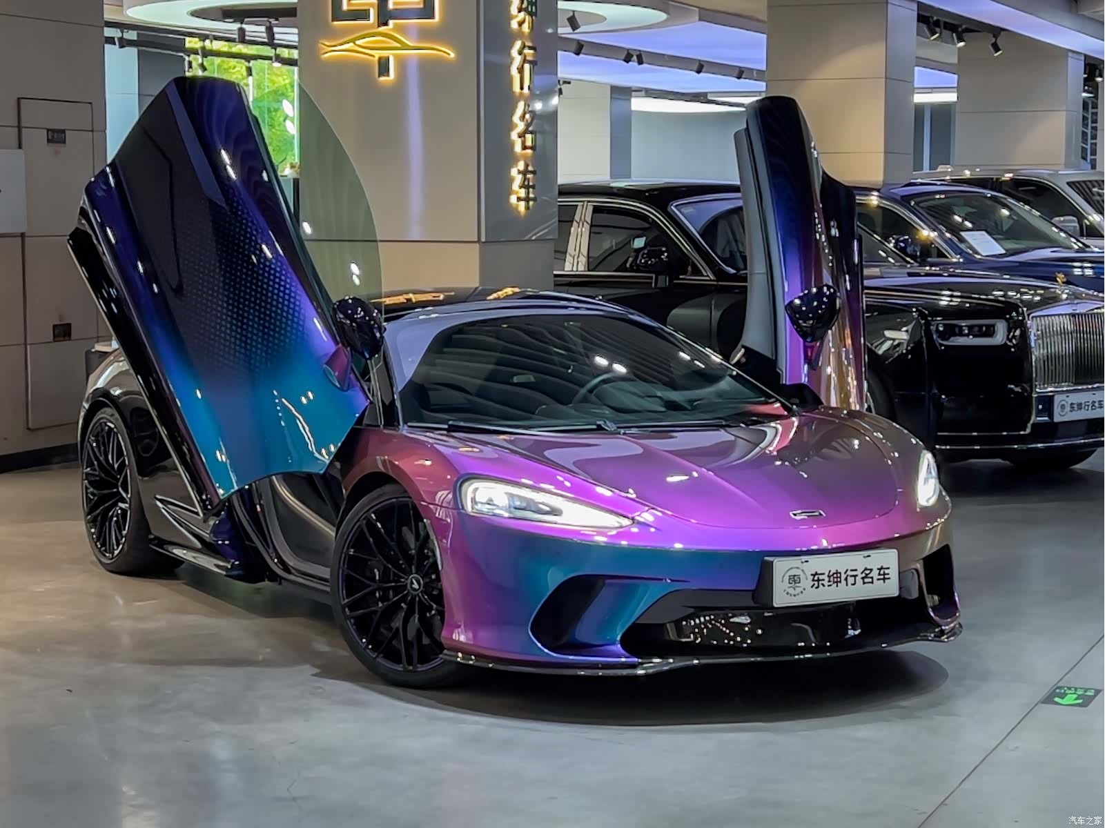 McLaren GT, 2023 все фото