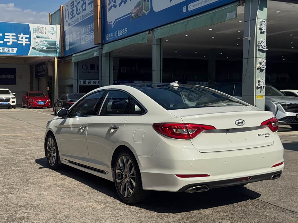 Hyundai Sonata