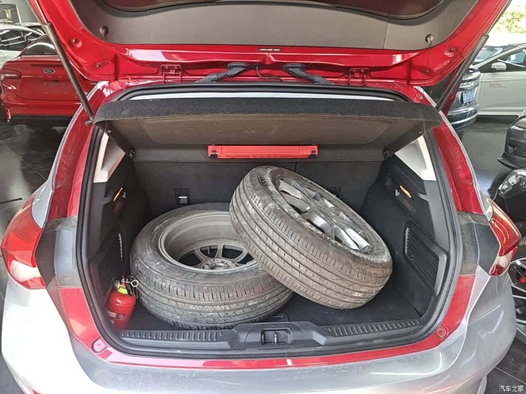Ford Focus, 2021 19