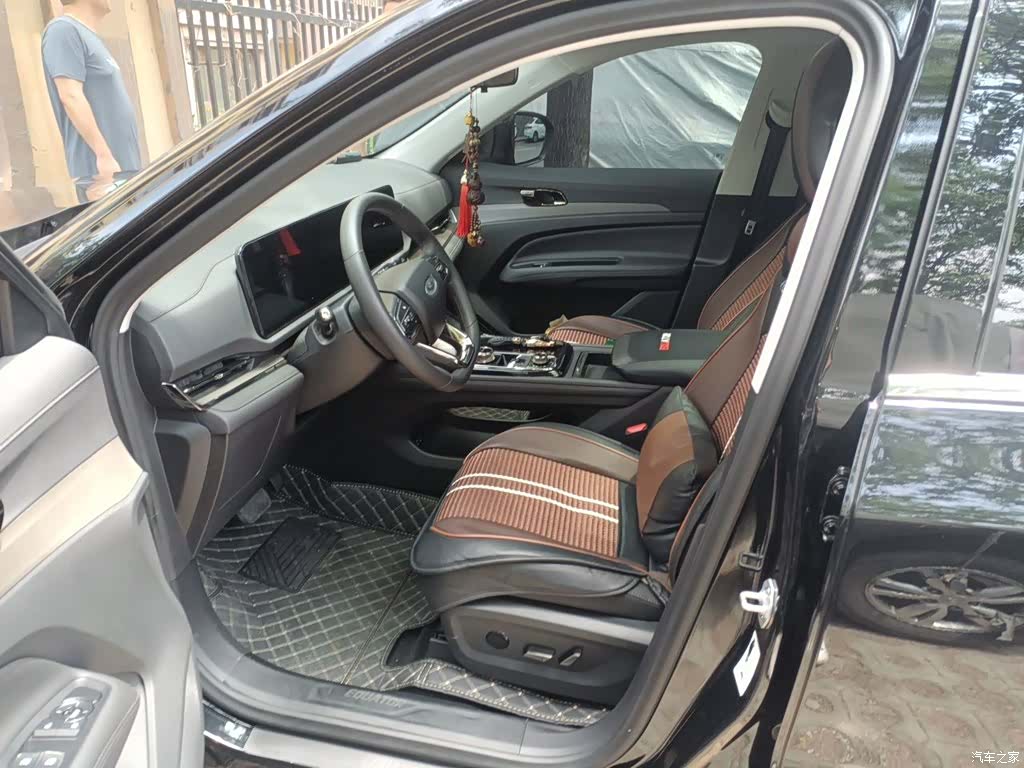 Ford Equator Sport, 2024 11