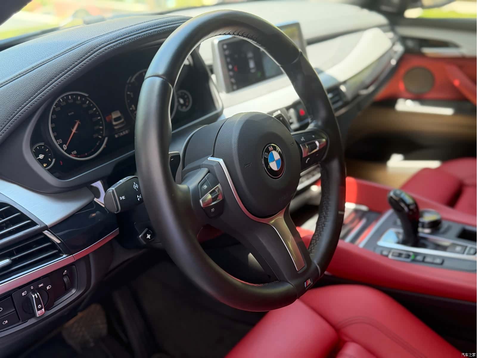 BMW X6, 2019 все фото