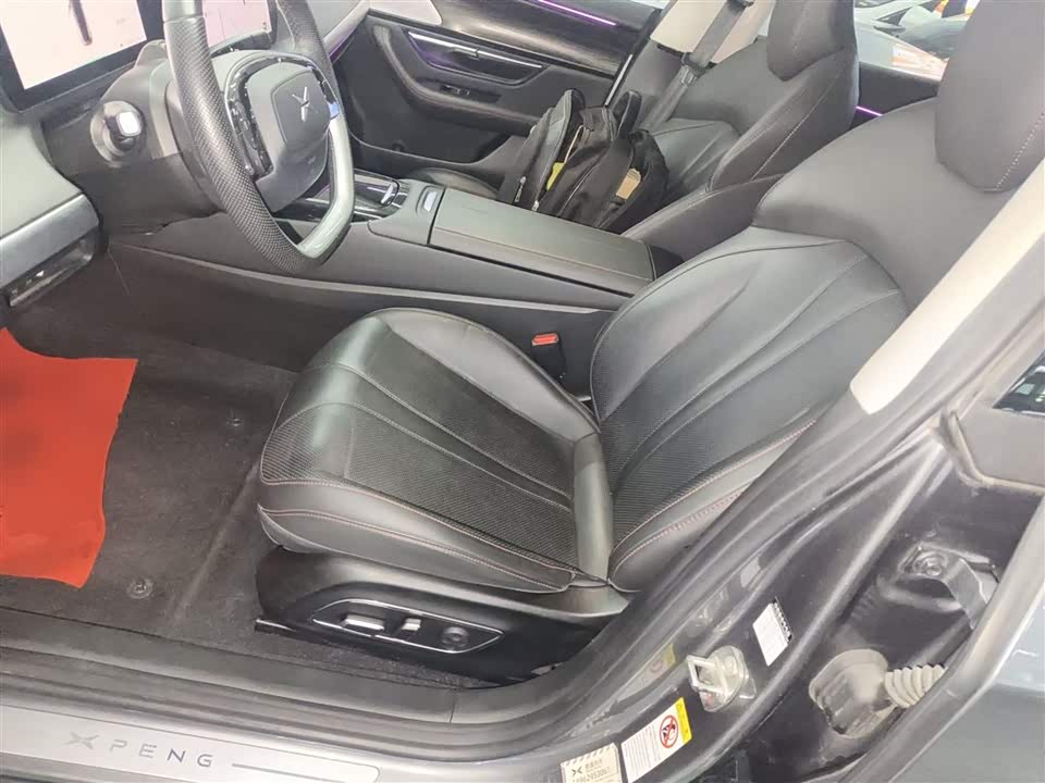 XPENG P7
