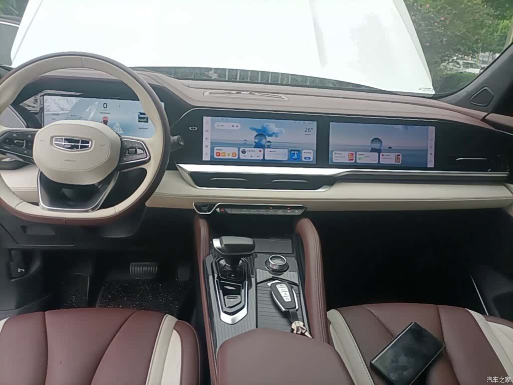 Geely Xingyue L, 2024 13