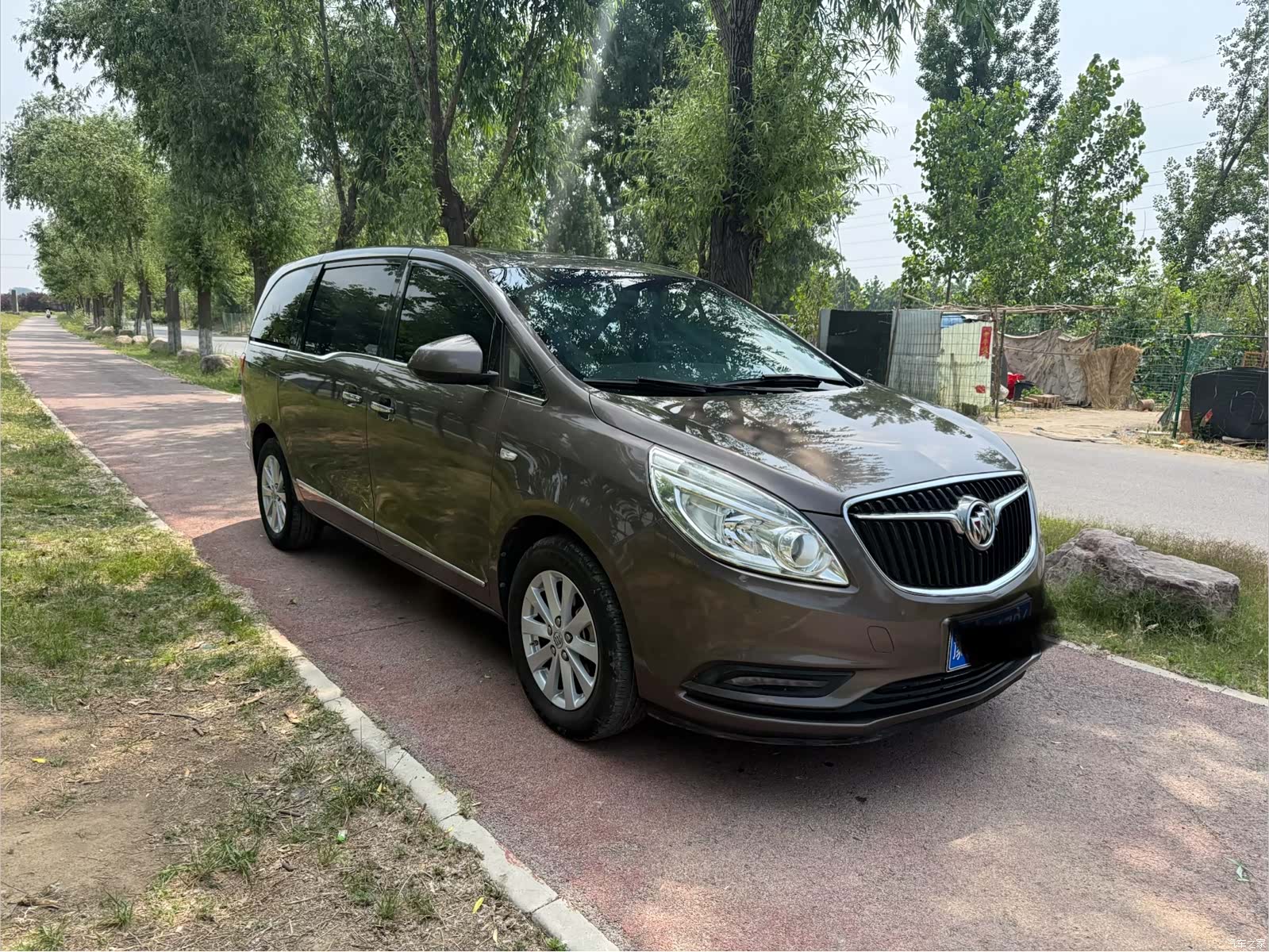 Buick GL8, 2018 3