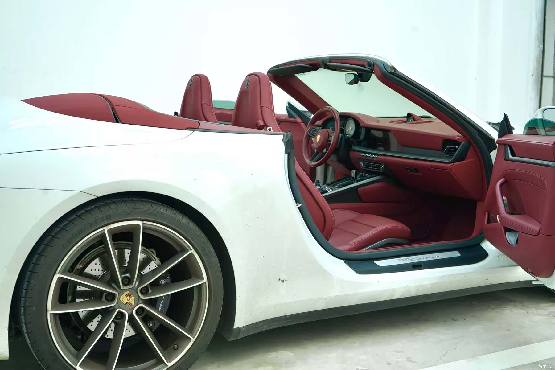 Porsche 911, 2023 6